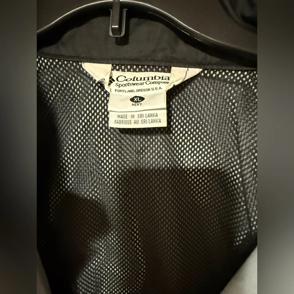 Columbia Red and Black Packable‎ Jacket with hood Size XL